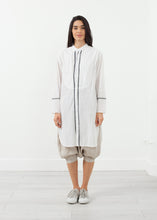 Load image into Gallery viewer, Tanjore Button Up