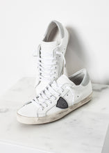 Load image into Gallery viewer, Low Top Sneaker