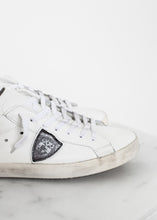 Load image into Gallery viewer, Low Top Sneaker