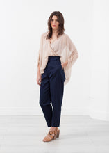 Load image into Gallery viewer, Twist Top